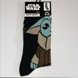 Star Wars Baby Yoda Black and Jade Green Character Crew Socks NWT